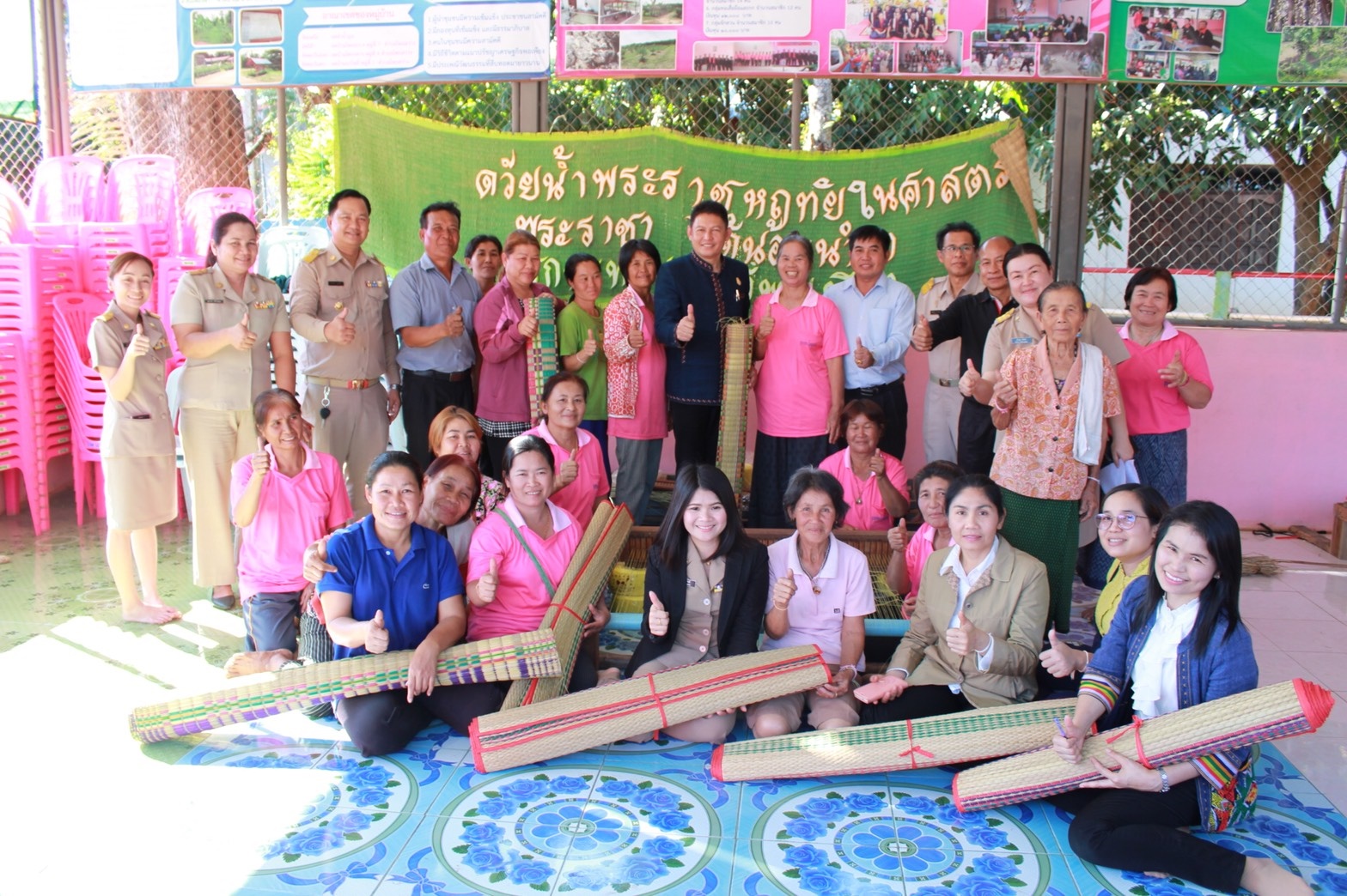 พช.นครพนม-ทีมโซนเหนือ ติดตามงาน นิเทศและประเมินผลการดำเนินงานพัฒนาชุมชน อำเภอศรีสงคราม (22 ม.ค.61)