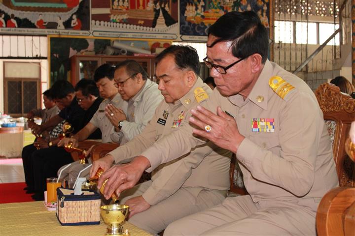 พช.นครพนม-จัดพิธีทอดผ้าป่าสมทบกองทุนอาสาพัฒนาชุมชนจังหวัดนครพนม เนื่องในวาระครบรอบ 49 ปี โครงการผู้นำอาสาพัฒนาชุมชน ประจำปี 2561