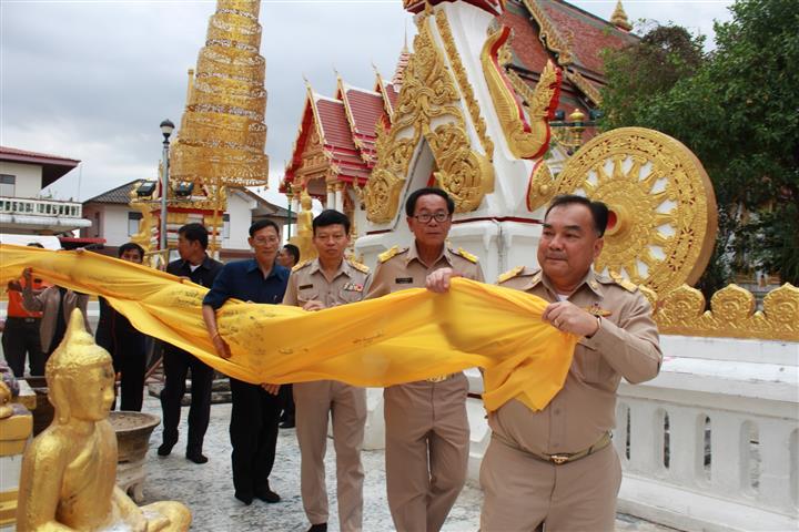 พช.นครพนม-จัดพิธีทอดผ้าป่าสมทบกองทุนอาสาพัฒนาชุมชนจังหวัดนครพนม เนื่องในวาระครบรอบ 49 ปี โครงการผู้นำอาสาพัฒนาชุมชน ประจำปี 2561