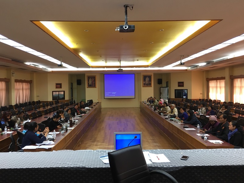 พช.นครพนม – ร่วมประชุมคณะกรรมการเครือข่ายและสมาชิกโอทอปเตรียมการขับเคลื่อน OTOP Trader จ.นครพนม