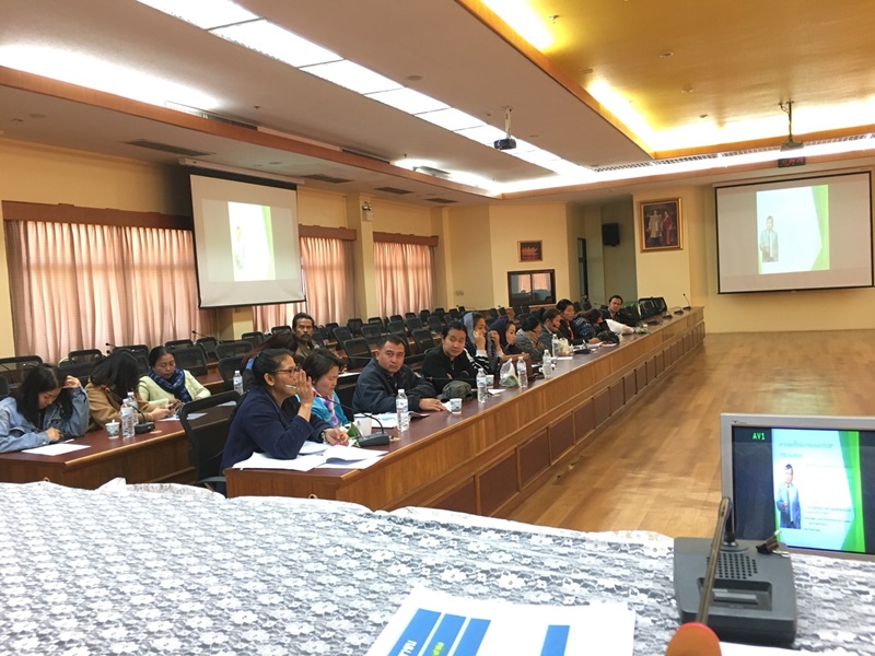 พช.นครพนม – ร่วมประชุมคณะกรรมการเครือข่ายและสมาชิกโอทอปเตรียมการขับเคลื่อน OTOP Trader จ.นครพนม