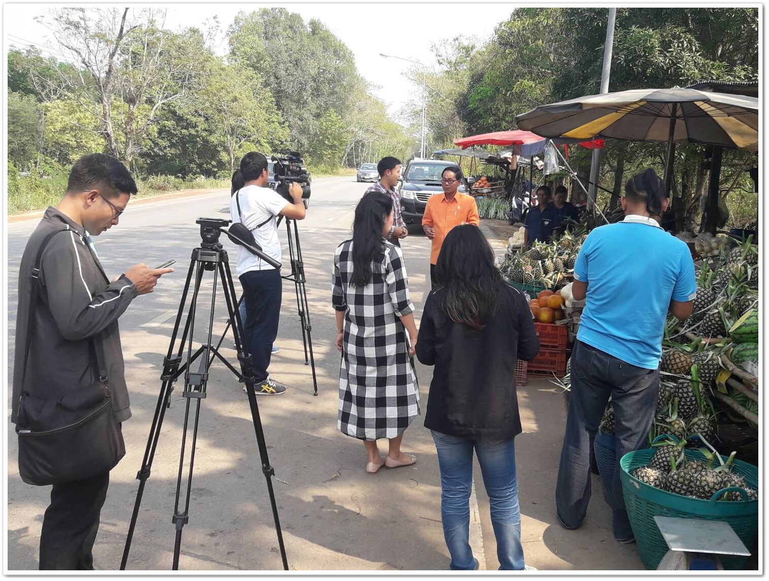 พช.นครพนม-ถ่ายทำรายการโทรทัศน์ รายการ”เมืองไทยดี๊ดี” และ รายการ “อีสานใต้วันนี้”