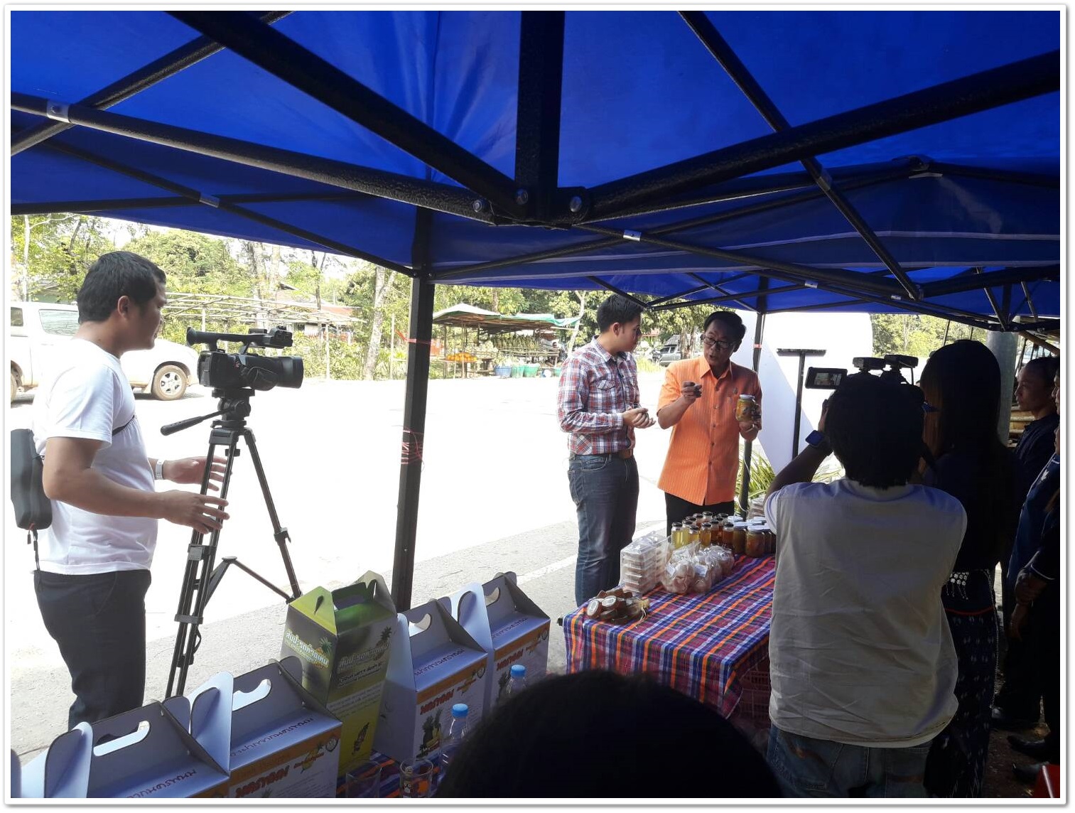 พช.นครพนม-ถ่ายทำรายการโทรทัศน์ รายการ”เมืองไทยดี๊ดี” และ รายการ “อีสานใต้วันนี้”