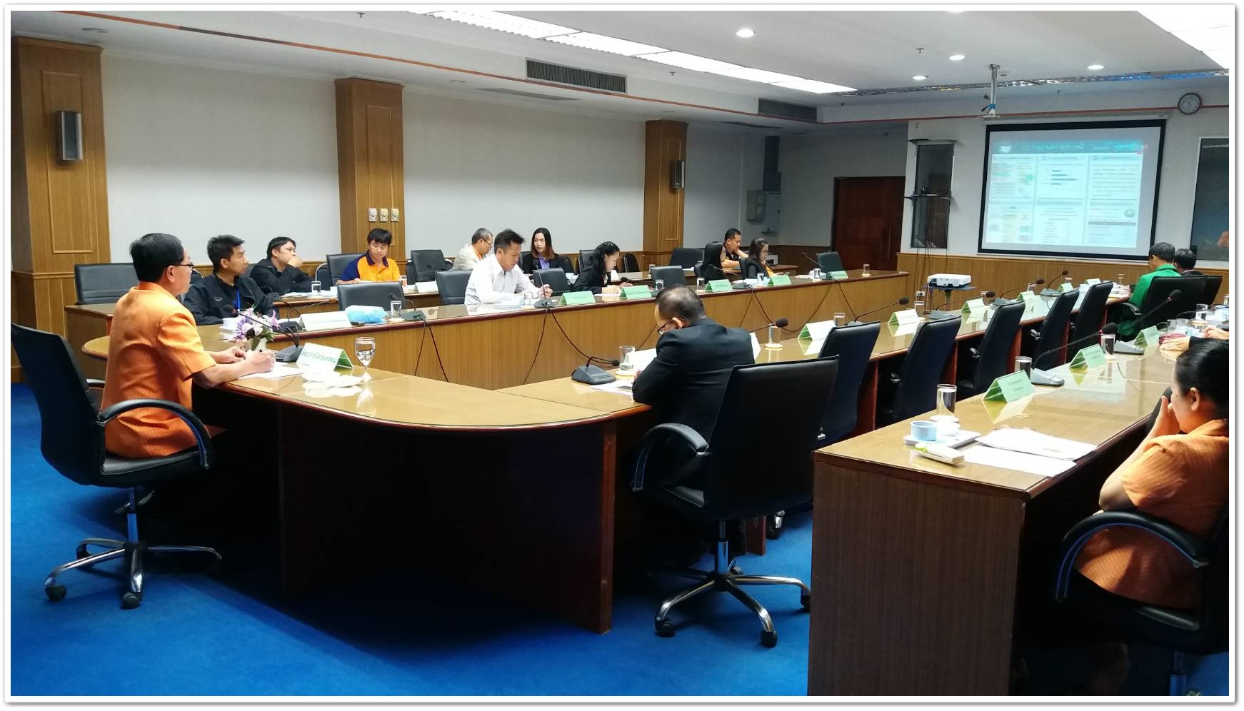 พช.นครพนม-ร่วมประชุมการดำเนินงานตามโครงการตลาดประชารัฐ ครั้งที่ 6/61 ผ่านระบบ video conference