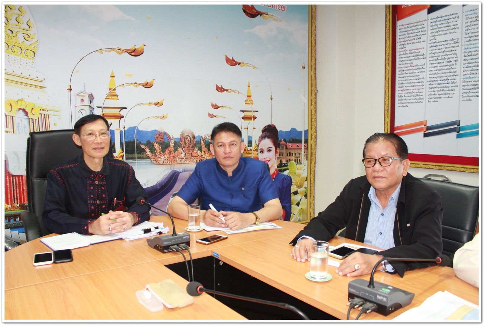 พช.นครพนม-ประชุมผ่านระบบวิดีทัศน์ทางไกล (Video Conference) ในการเตรียมความพร้อมการจัดทำงบประมาณรายจ่ายเพิ่มเติม ประจำปีงบประมาณ 2561 โครงการชุมชนท่องเที่ยว OTOP นวัตวิถี