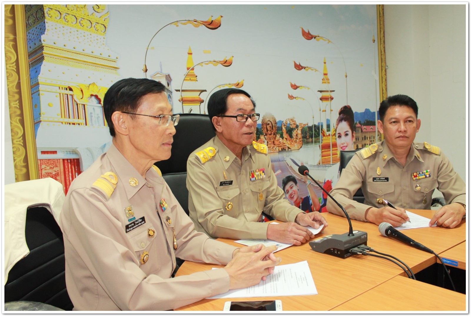 พช.นครพนม-ร่วมรับฟังการประชุมผ่านระบบวิดีทัศน์ทางไกล (Video Conference) เพื่อสร้างความเข้าใจในการดำเนินการตามโครงการไทยนิยม ยั่งยืน