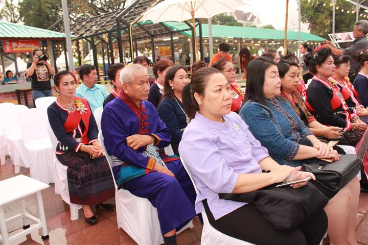 พช.นครพนม- จัดงานแถลงข่าวงาน “มหกรรมสินค้ากลุ่มจังหวัดสู่สากล” Shop สนุก สุขใจ โครงการท่องเที่ยว “สนุกสุขใจด้วย Smart Village Smart OTOP”