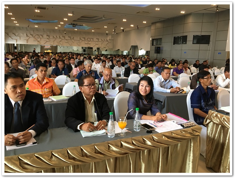 พช.นครพนม-บรรยาย ในหัวข้อ “ประเด็นสำคัญในการจัดทำแผนชุมชนระดับตำบล” ตามโครงการอบรมสัมมนาเชิงปฏิบัติการ (Workshop) “การเชื่อมโยงและบูรณาการแผนในพื้นที่ ประจำปีงบประมาณ พ.ศ.2563”