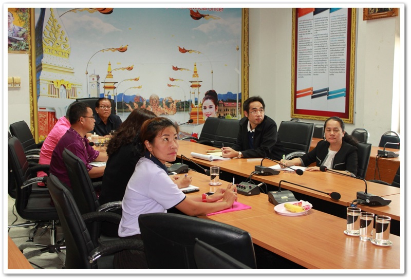 พช.นครพนม-รับฟังการประชุม ผ่านระบบวิดีทัศน์ทางไกล (Video Conference) รับชมทาง TV พช. เรื่อง ชุมชนท่องเที่ยว OTOP นวัตวิถี