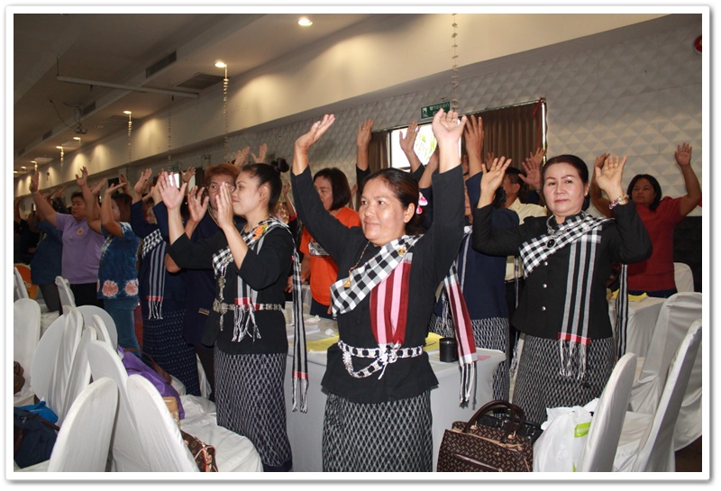 พช.นครพนม-บรรยายหัวข้อ “การเชื่อมโยงเส้นทางการท่องเที่ยวและส่งเสริมระบบสารสนเทศชุมชนท่องเที่ยว” ตามโครงการชุมชนท่องเที่ยว OTOP นวัตวิถี