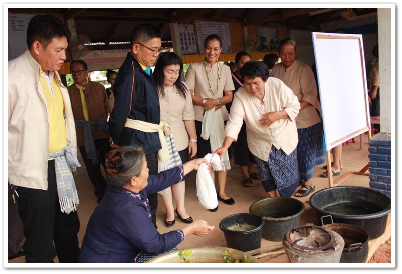 พช.นครพนม-ผู้ตรวจฯอาจณรงค์ ตรวจเยี่ยมราชการการดำเนินงานโครงการชุมชนท่องเที่ยว otop นวัตวิถี บ้านพิมานท่าต.พิมาน อ.นาแก