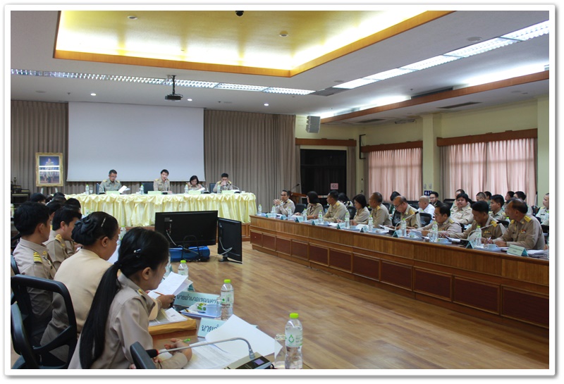 นครพนม-ร่วมประชุมเตรียมความพร้อมการดำเนินงานโครงการแผนปฏิบัติราชการประจำปีของจังหวัดและกลุ่มจังหวัดประจำปีงบประมาณ พ.ศ.2562
