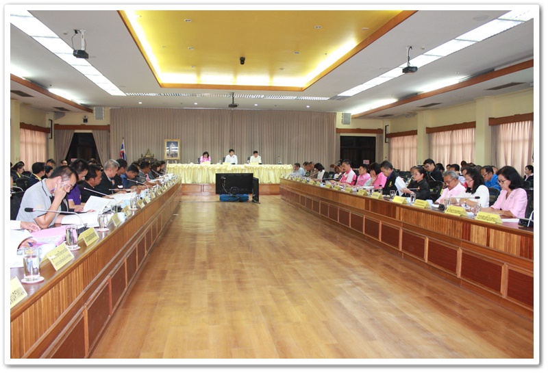 พช.นครพนม-ร่วมประชุมคณะอนุกรรมการดำเนินงานประเพณีไหลเรือไฟจังหวัดนครพนม ประจำปี 2561