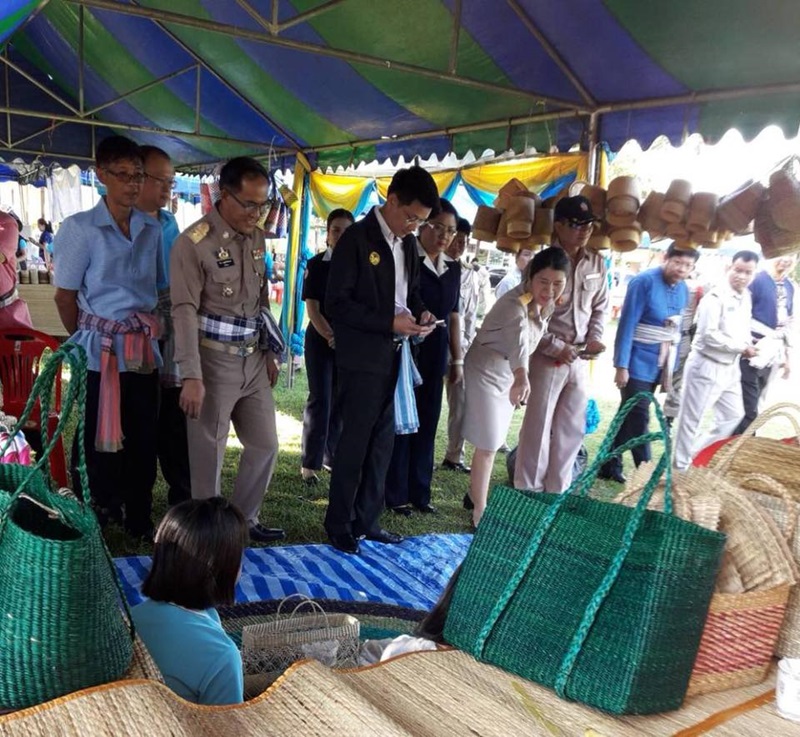 นครพนม-บริการจังหวัดเคลื่อนที่ บำบัดทุกข์ บำรุงสุข สร้างรอยยิ้มให้ประชาชน ณ อำเภอนาหว้า