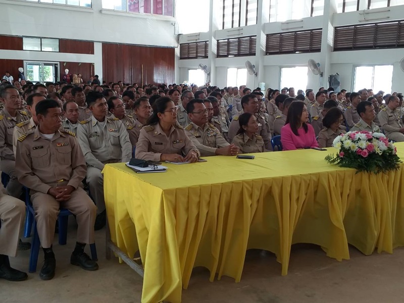 นครพนม-ประชุมมอบนโยบายแนวทางปฏิบัติเพื่อขับเคลื่อนนโยบายรัฐบาลและภารกิจสำคัญของกระทรวง/กรม และจังหวัดนครพนม