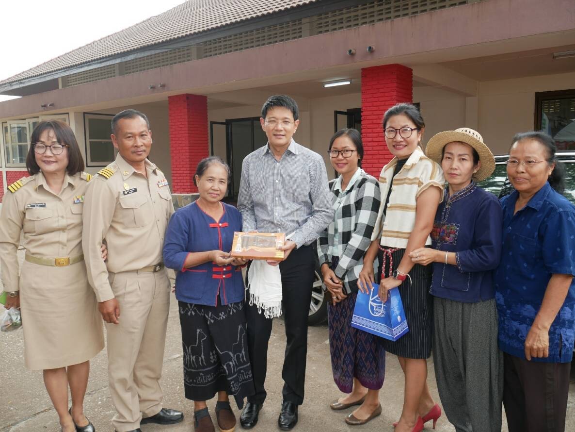 นครพนม-ประชุมมอบแนวทางปฏิบัติราชการเพื่อขับเคลื่อนนโยบายรัฐบาลและภารกิจสำคัญของกระทรวง กรมและจังหวัด