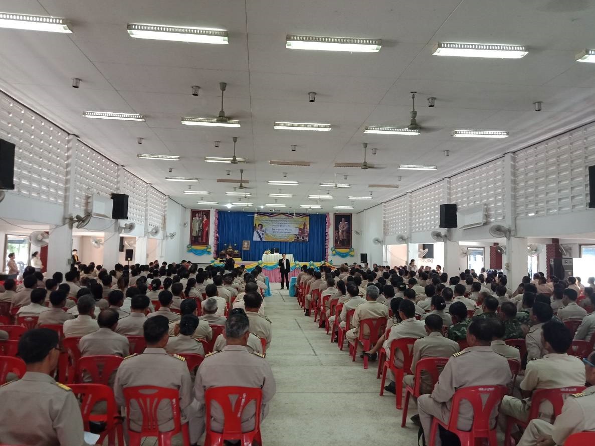 นครพนม-ประชุมเพื่อมอบแนวทางปฏิบัติราชการเพื่อขับเคลื่อนนโยบายและภารกิจที่สำคัญของกระทรวง กรมและจังหวัด
