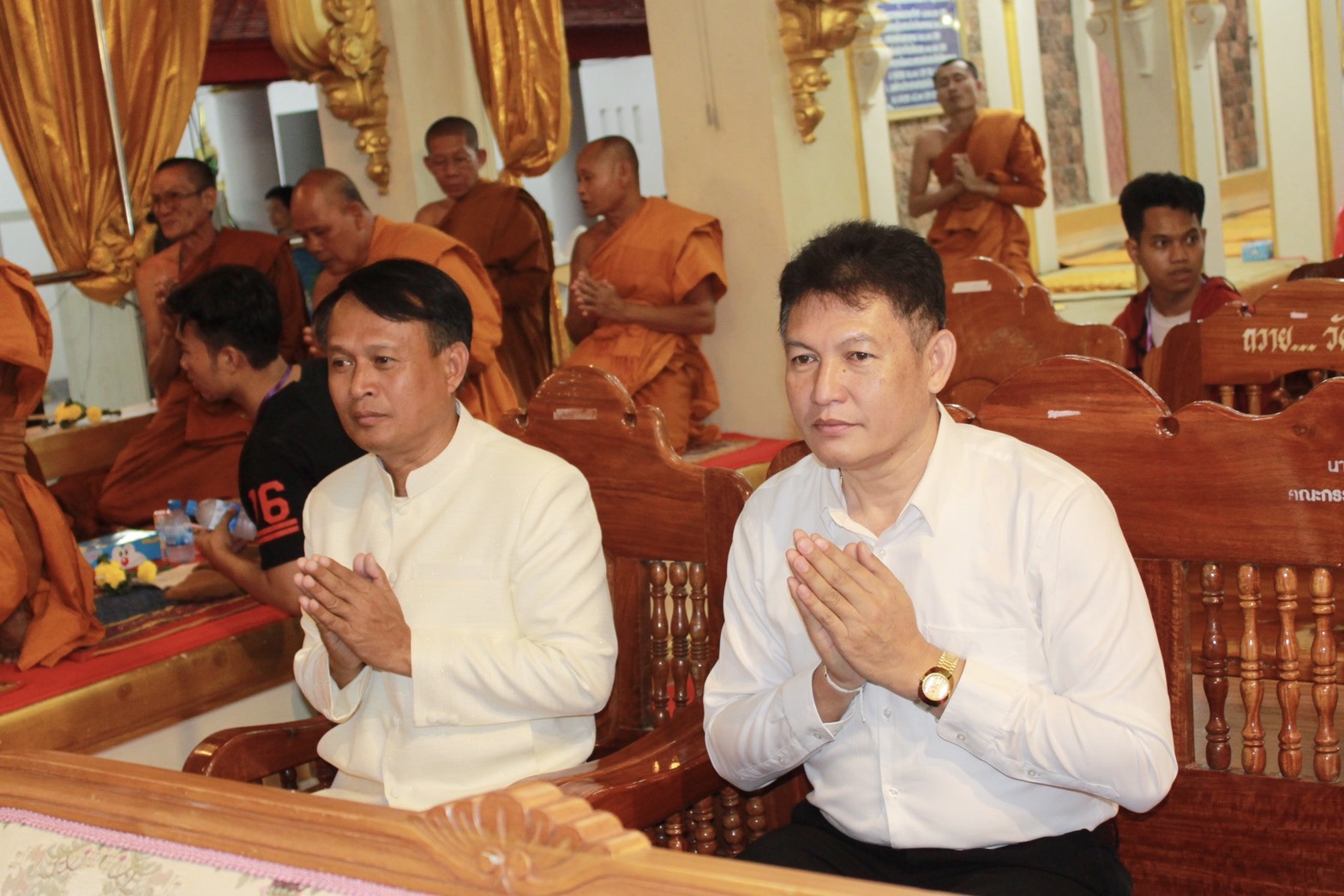 ?พช.นครพนม ร่วมรับฟังพระธรรมเทศนาและเวียนเทียนในงานนมัสการพระธาตุพนม 2562