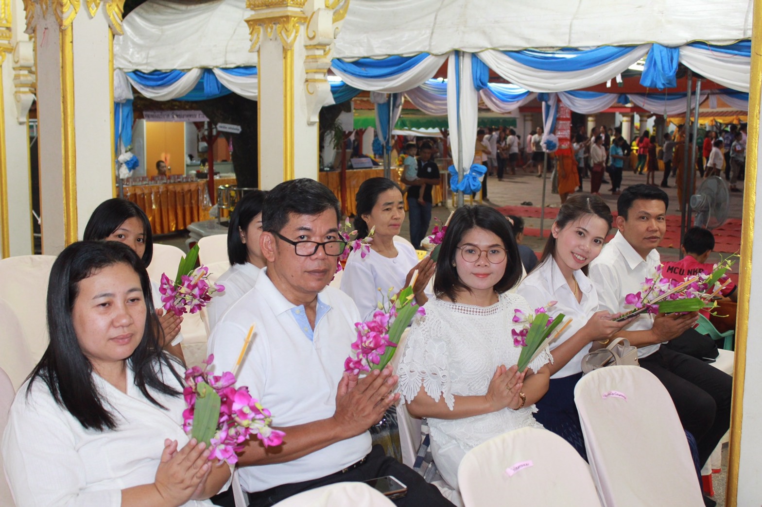 ?พช.นครพนม ร่วมรับฟังพระธรรมเทศนาและเวียนเทียนในงานนมัสการพระธาตุพนม 2562