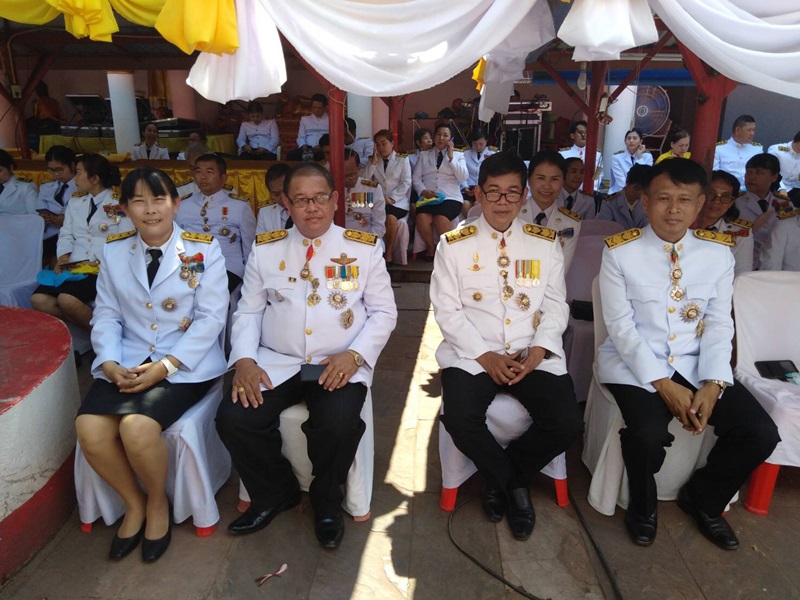 ?พช.นครพนม ร่วมพิธีเวียนเทียนสมโภชน์น้ำอภิเษก