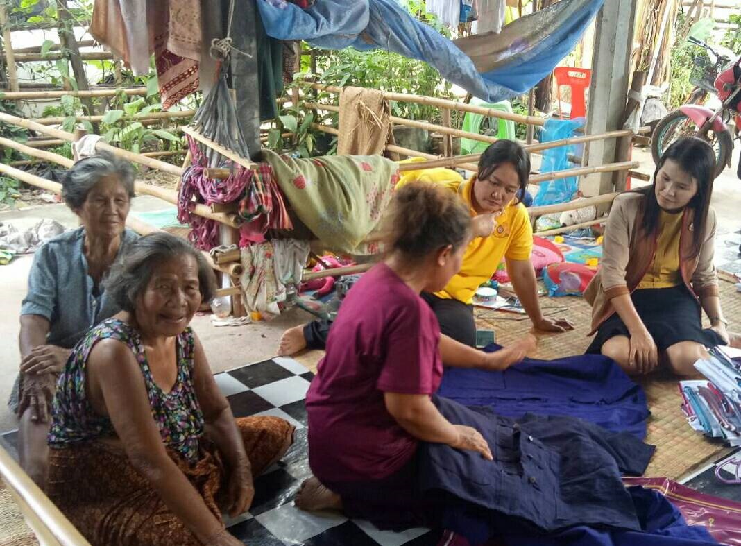 >>ติดตามตรวจเยี่อมกลุ่มสัมมาชีพชุมชน ตามโครงการส่งเสริมเศรษฐกิจชุมชนตามหลักปรัชญาของเศรษฐกิจพอเพียง (งบพัฒนาจังหวัด ปี 2561)