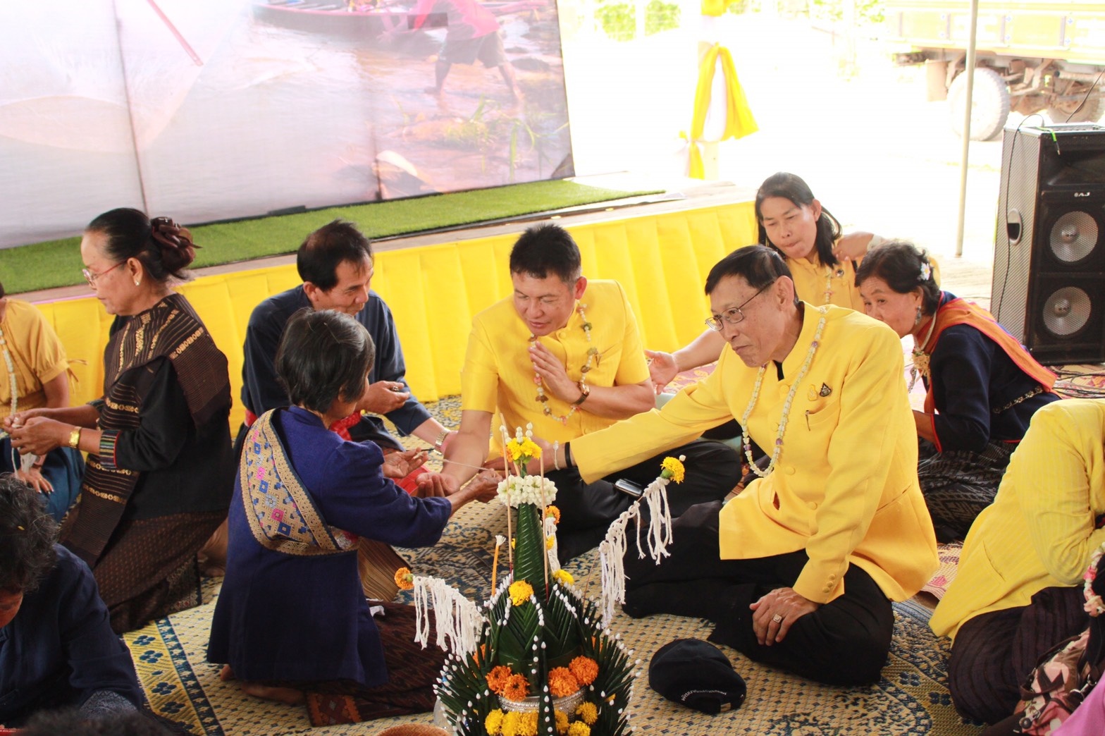 กิจกรรมเยี่ยมชมโปรแกรมการท่องเที่ยว หมู่บ้าน OTOP เพื่อการท่องเที่ยว