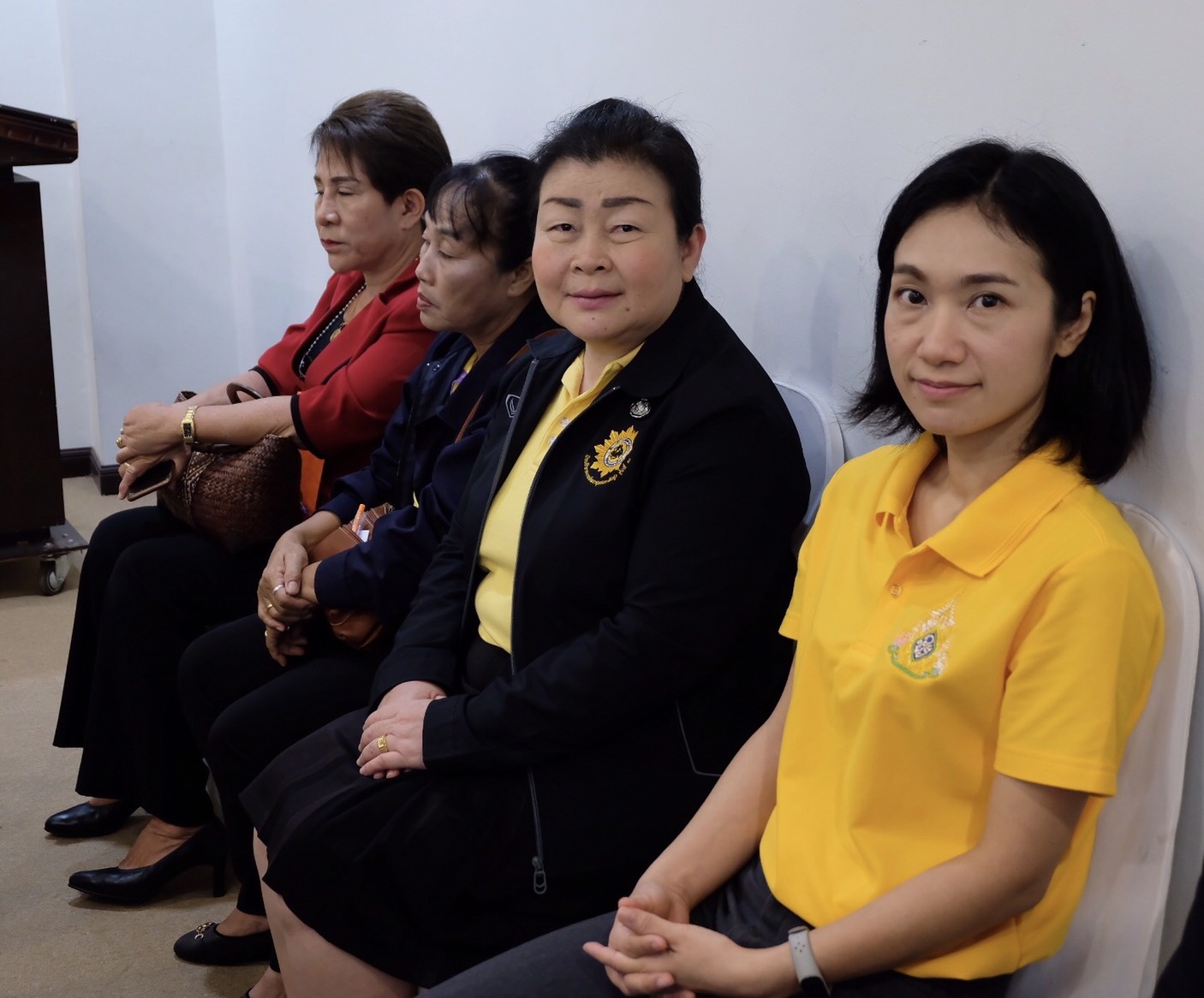 คลินิคสร้างสุขกองทุนชุมชน (Move for Fund Team)