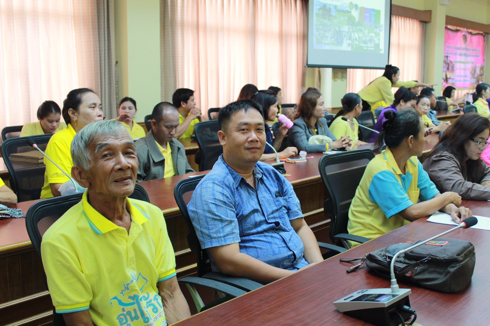 โครงการนำเสนอผลการส่งเสริมคุณภาพชีวิตครัวเรือนที่ตกเกณฑ์ จปฐ. ตามหลักปรัชญาของเศรษฐกิจพอเพียงระดับจังหวัด ประจำปี 2562