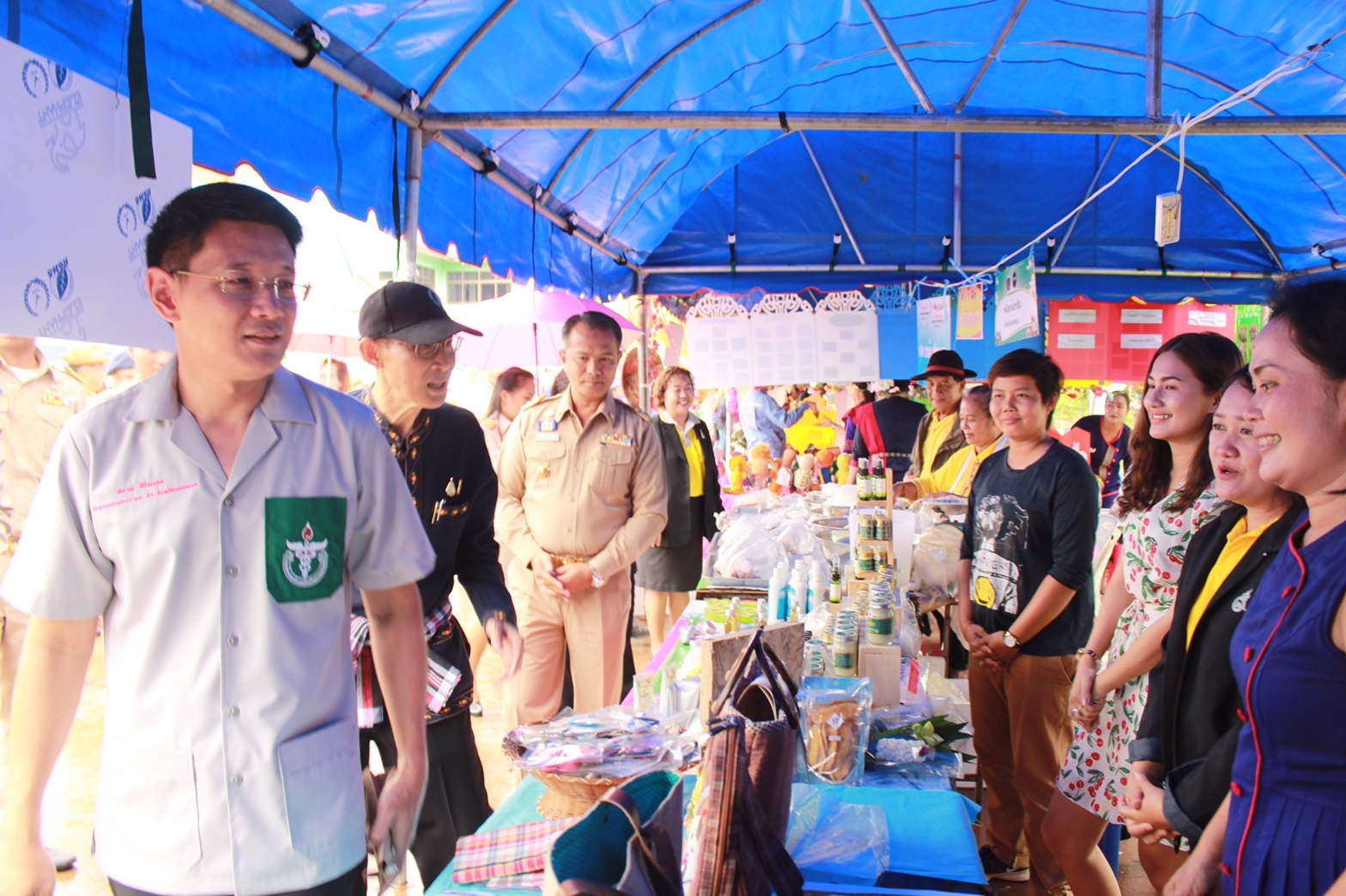 จังหวัดเคลื่อนที่แบบบูรณาการ “หน่วยบำบัดทุกข์ บำรุงสุข สร้างรอยยิ้ม ให้ประชาชนจังหวัดนครพนม”