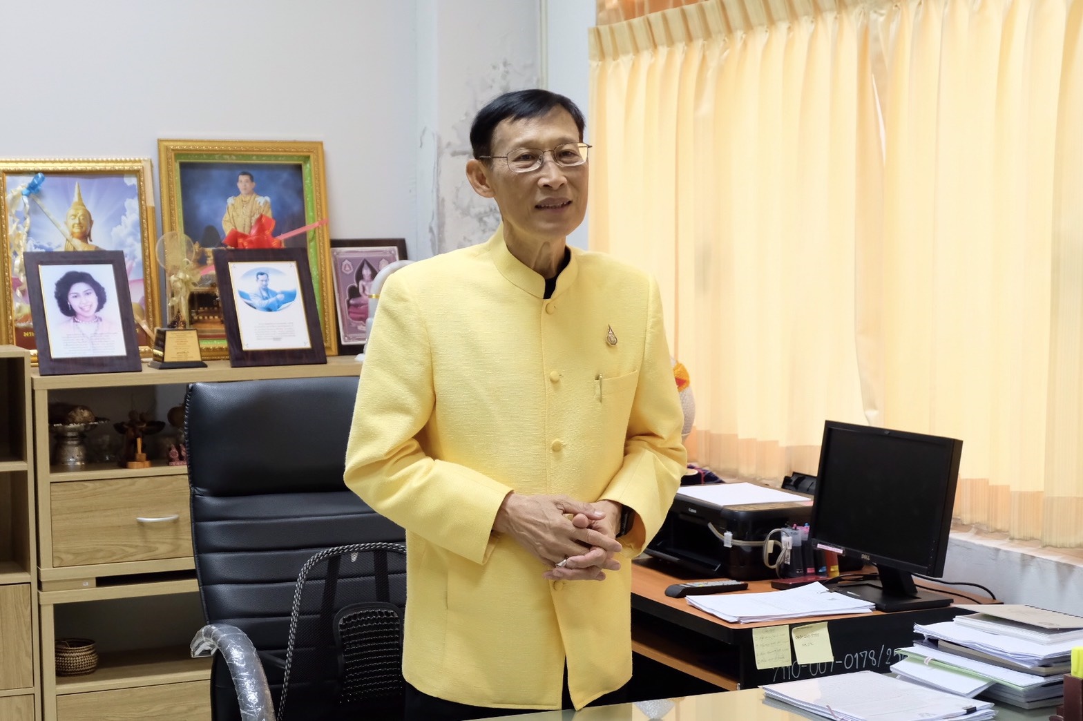 ด้วยรักและผูกพัน ครอบครัวพช.นครพนม ร่วมอวยพรวันคล้ายวันเกิดท่านพัฒนาการจังหวัดนครพนม