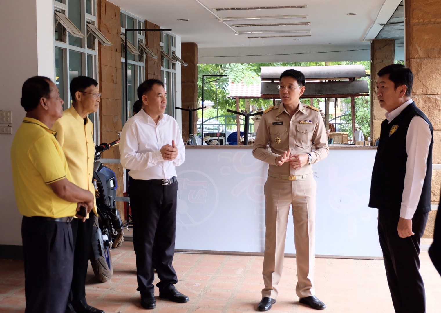 ติดตามการดำเนินงานศูนย์โอท็อปเทรดเดอร์ นครพนม