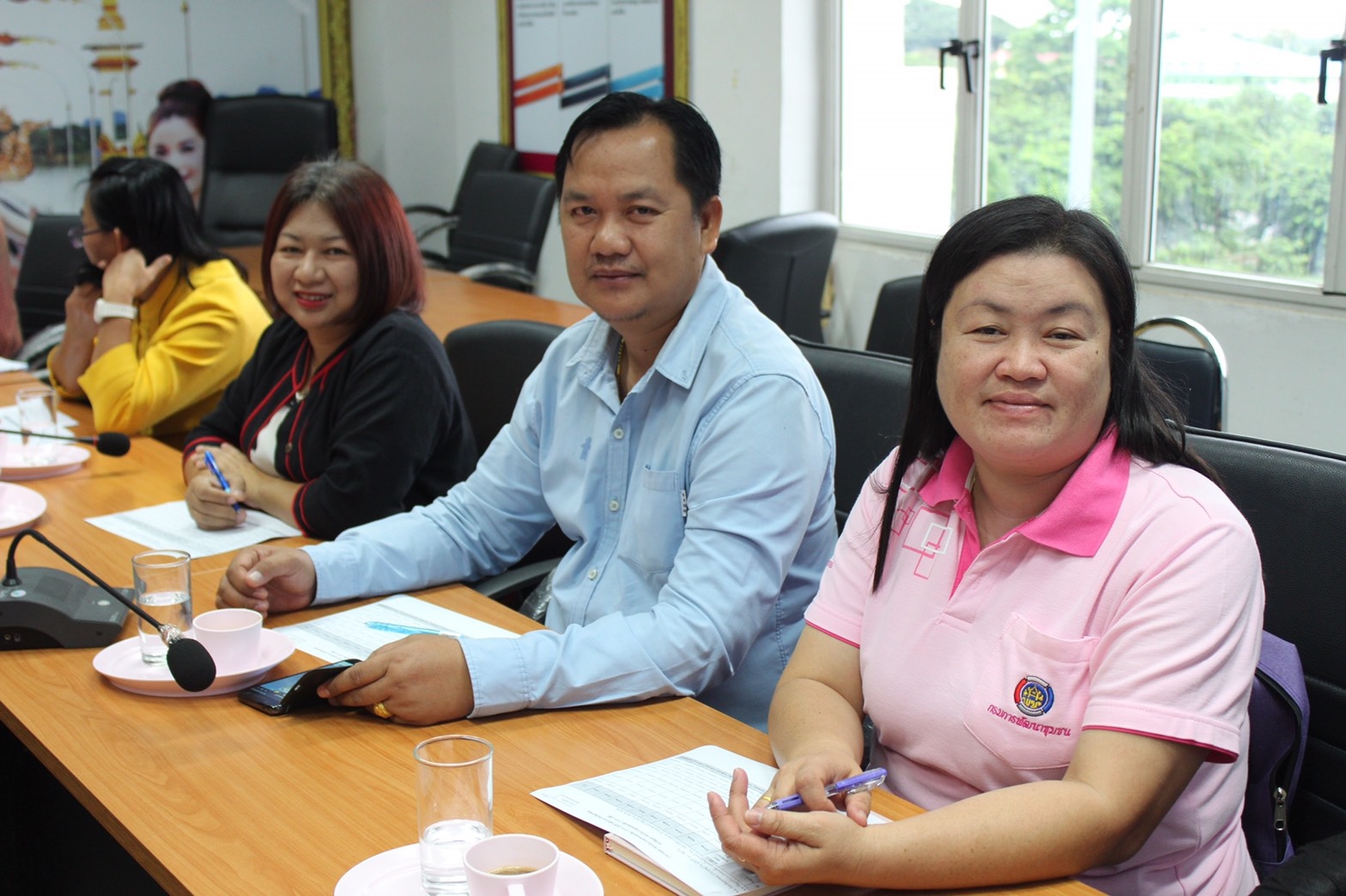 ประชุมหารือและถอดบทเรียนการดำเนินงานตามโครงการชุมชนท่องเที่ยว OTOP นวัตวิถี จังหวัดนครพนม