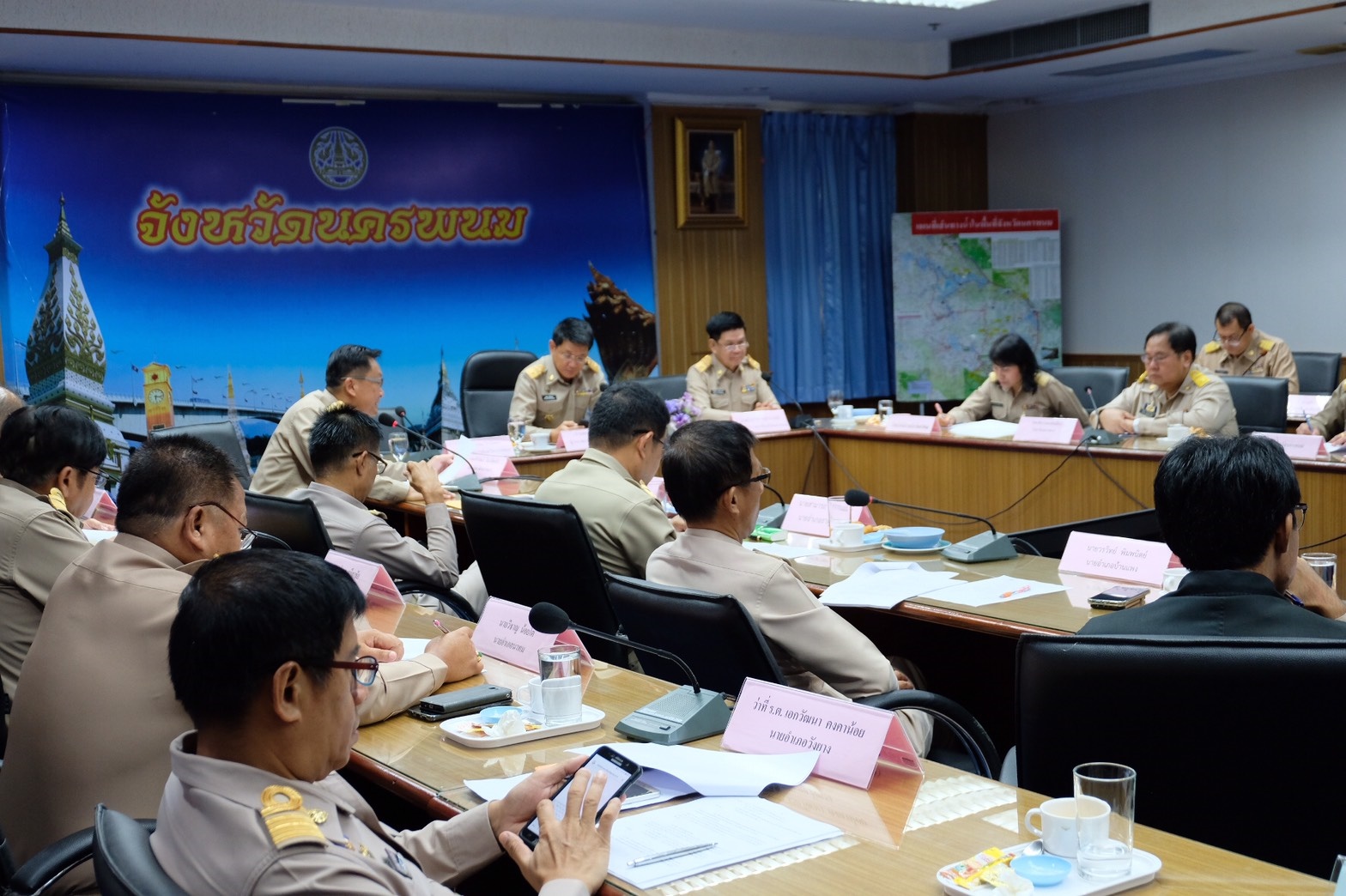 ประชุมหารือข้อราชการสำคัญของกระทรวงมหาดไทยผ่านระบบวิดีทัศน์ทางไกล (Video Conference)