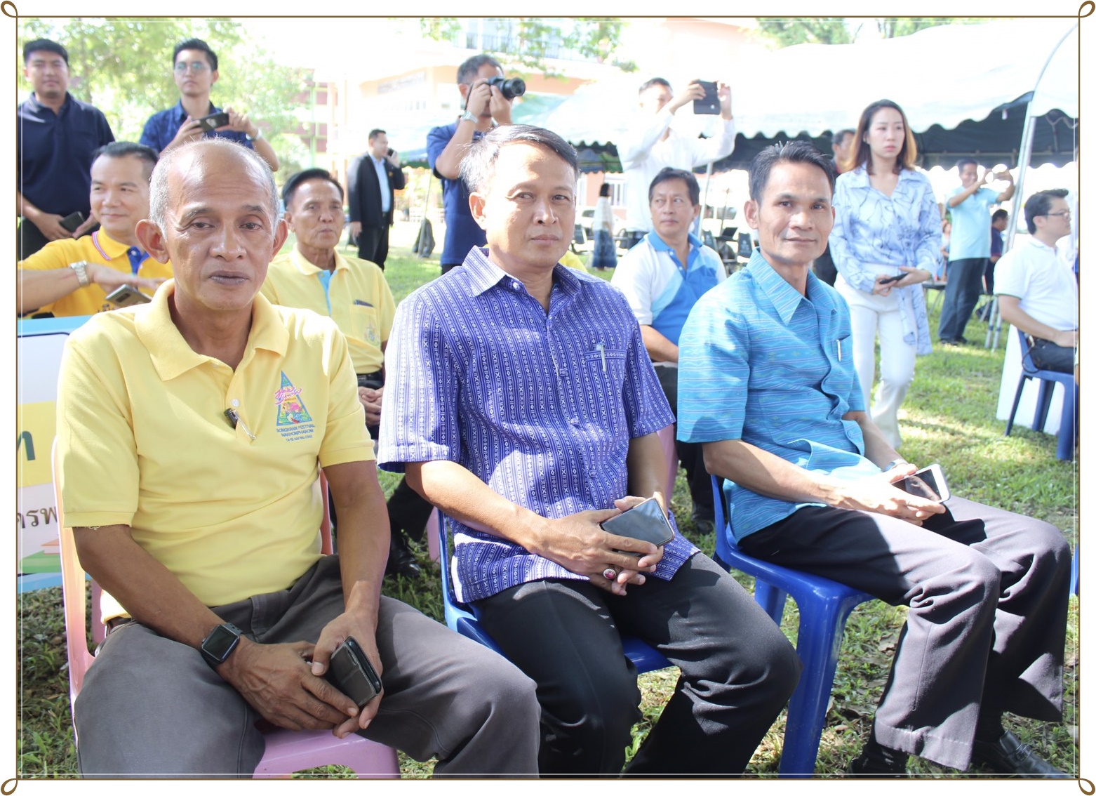 สำนักงานพัฒนาชุมชนจังหวัดนครพนม ร่วมมอบสิ่งของในงาน “รวมน้ำใจให้กาชาดนครพนม” ประจำปี 2562