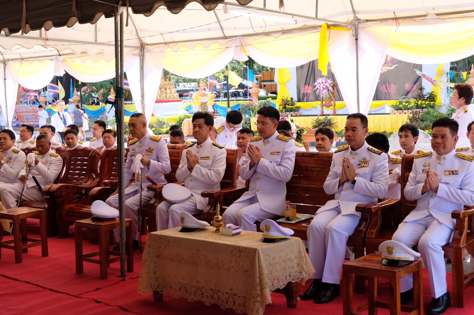 พิธีอันเชิญไฟพระฤกษ์และขบวนแห่ปราสาทผึ้ง ประจำปี พ.ศ. 2562