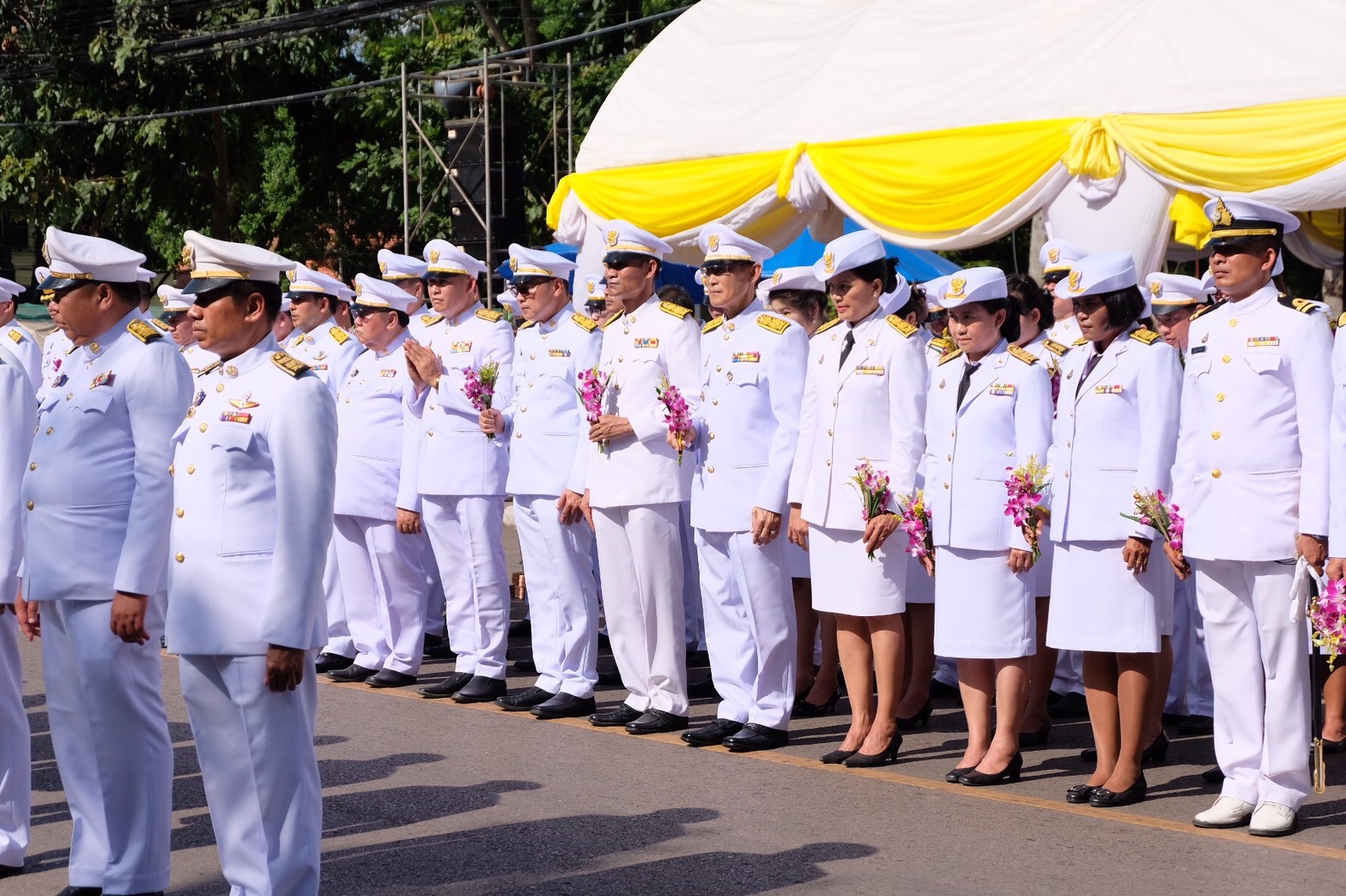 พิธีอันเชิญไฟพระฤกษ์และขบวนแห่ปราสาทผึ้ง ประจำปี พ.ศ. 2562