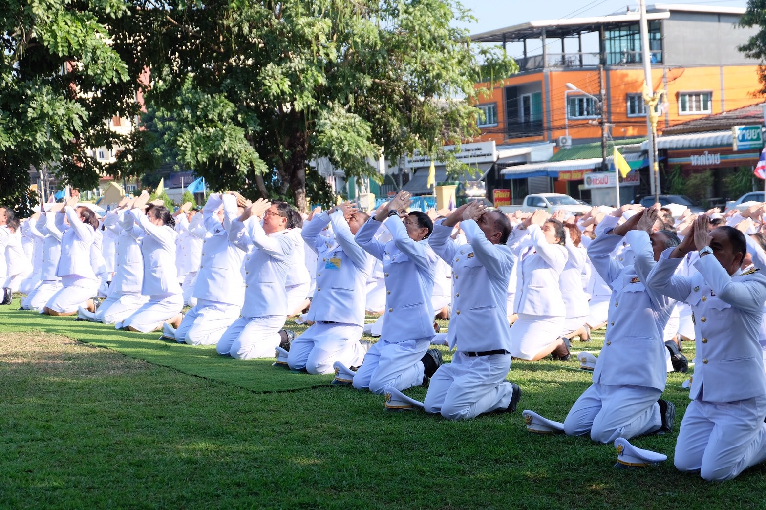 พิธีวางพวงมาลาและถวายบังคมเนื่องในวันคล้ายวันสวรรคตพระบาทสมเด็จพระจุลจอมเกล้าเจ้าอยู่หัว รัชกาลที่ 5