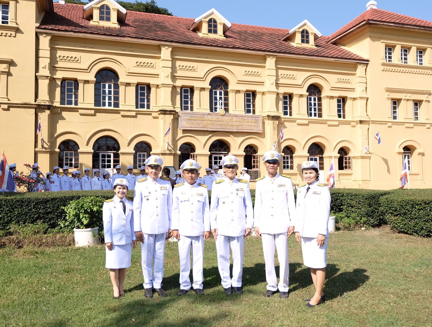 พิธีวางพวงมาลาและถวายบังคมเนื่องในวันคล้ายวันสวรรคตพระบาทสมเด็จพระจุลจอมเกล้าเจ้าอยู่หัว รัชกาลที่ 5