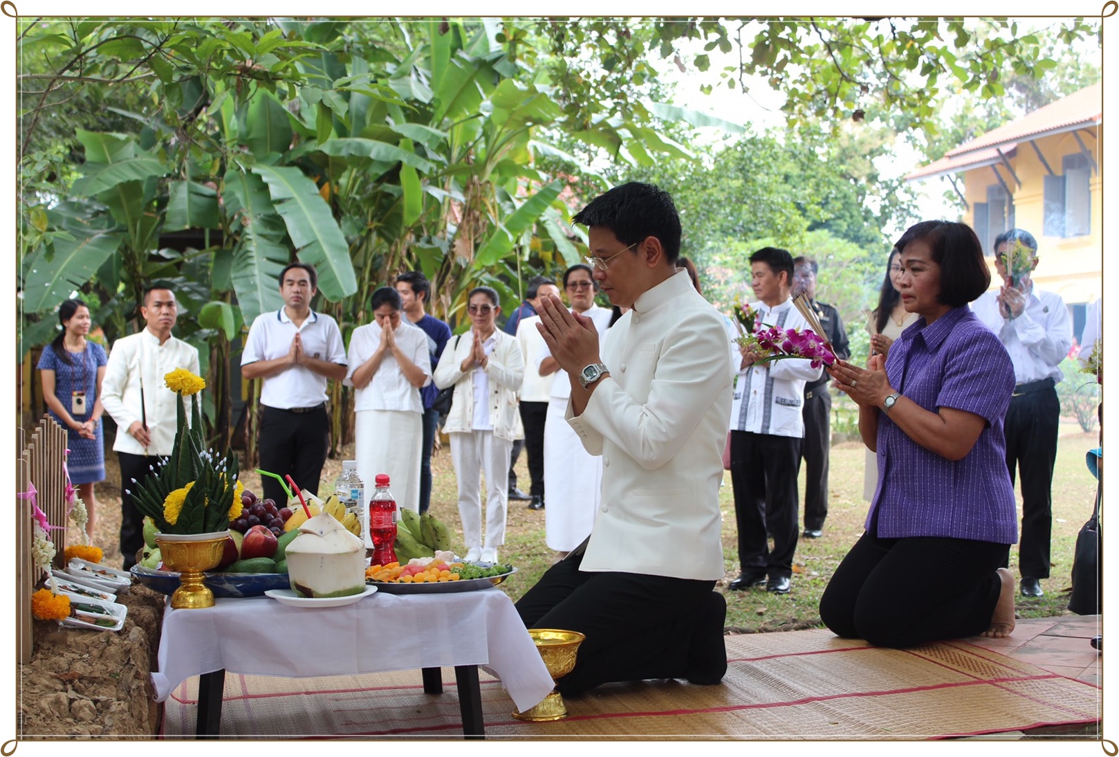 พิธีบวงสรวงสิ่งศักดิ์สิทธิ์ เพื่อความเป็นสิริมงคล ในการจัดงานประเพณีไหลเรือไฟจังหวัดนครพนม ประจำปี 2562