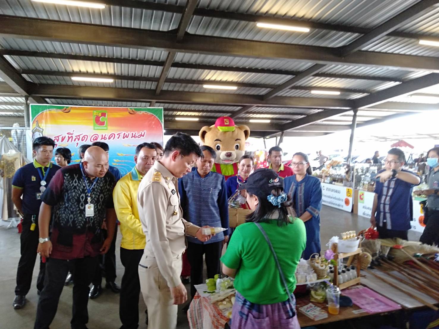 1พ.ย.2562 พช.นครพนม ร่วมสนับสนุนงานสินค้าเกษตรปลอดภัยจังหวัดนครพนม