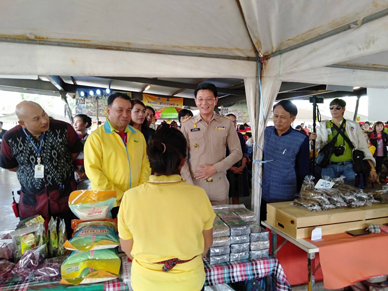 1พ.ย.2562 พช.นครพนม ร่วมสนับสนุนงานสินค้าเกษตรปลอดภัยจังหวัดนครพนม