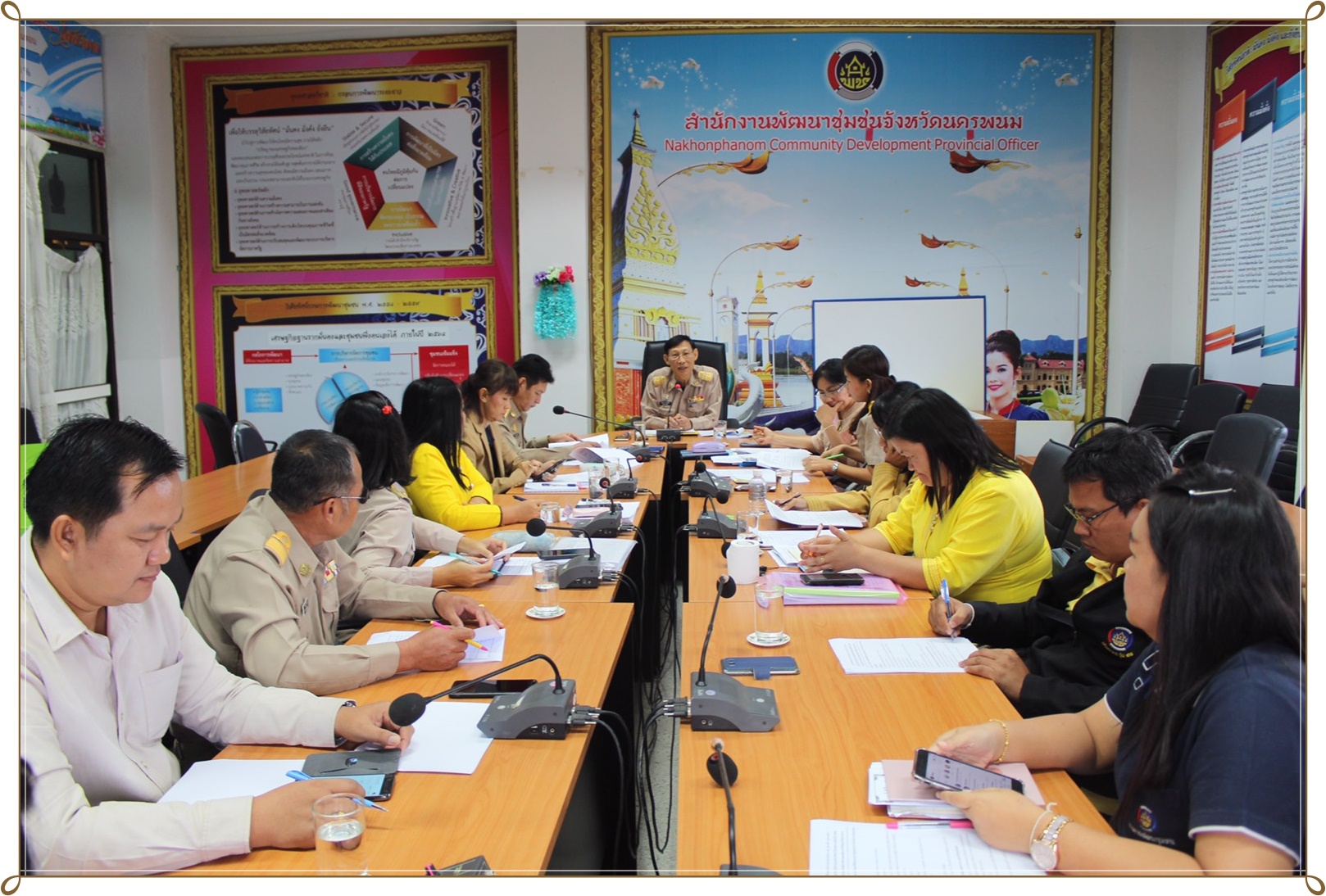 ประชุมเชิงปฏิบัติการหนุนเสริมอาชีพครัวเรือนลดความเหลื่อมล้ำทางสังคม เพื่อเตรียมความพร้อมการดำเนินงาน ในปี 2563