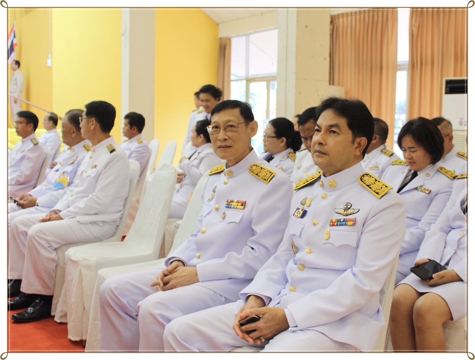 พช.นครพนม ร่วมพิธีวางพานพุ่มดอกไม้สดเนื่องในวันพระบิดาแห่งฝนหลวง ประจำปี 2562