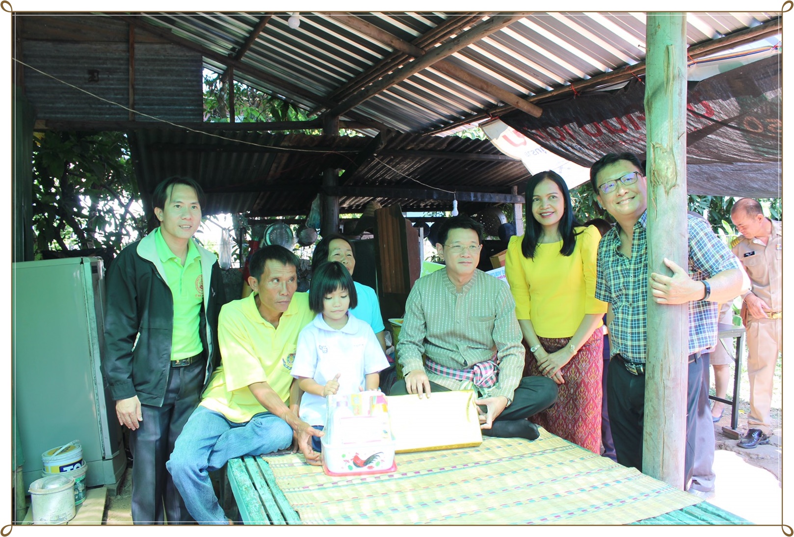 (20-11-2562) จ.นครพนม ไม่ทิ้งใครไว้ข้างหลัง!.. ขับเคลื่อนโครงการแก้ไขปัญหาความยากจนเชิงบูรณาการ ปี 2563 “นครพนม สร้างสังคมอุดมสุข” อ.บ้านแพง