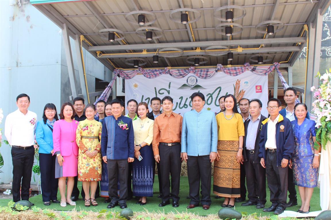 25 ธ.ค. 2562 พช.นครพนม ร่วมงาน “เปลี่ยนชุมชนเป็นที่ประชุมในที่ราชพัสดุ”