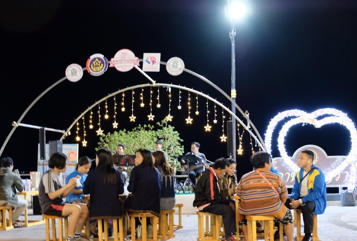 27 ธ.ค. 2562 พจ.นครพนม เยี่ยมชมงาน OTOP of LOVE คุณค่าแห่งรัก