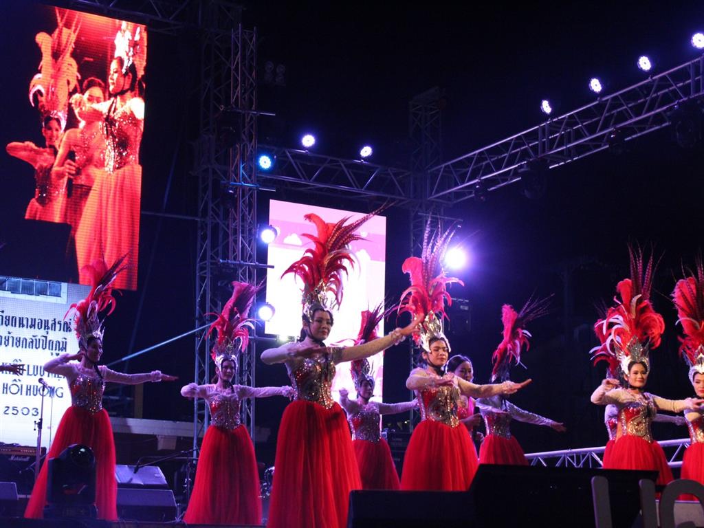 27 ธ.ค. 2562 พจ.นครพนม ร่วมเปิดงาน นครพนม WINTER FESTIVAL ตอน สายลมแห่งรักริมโขง 2020