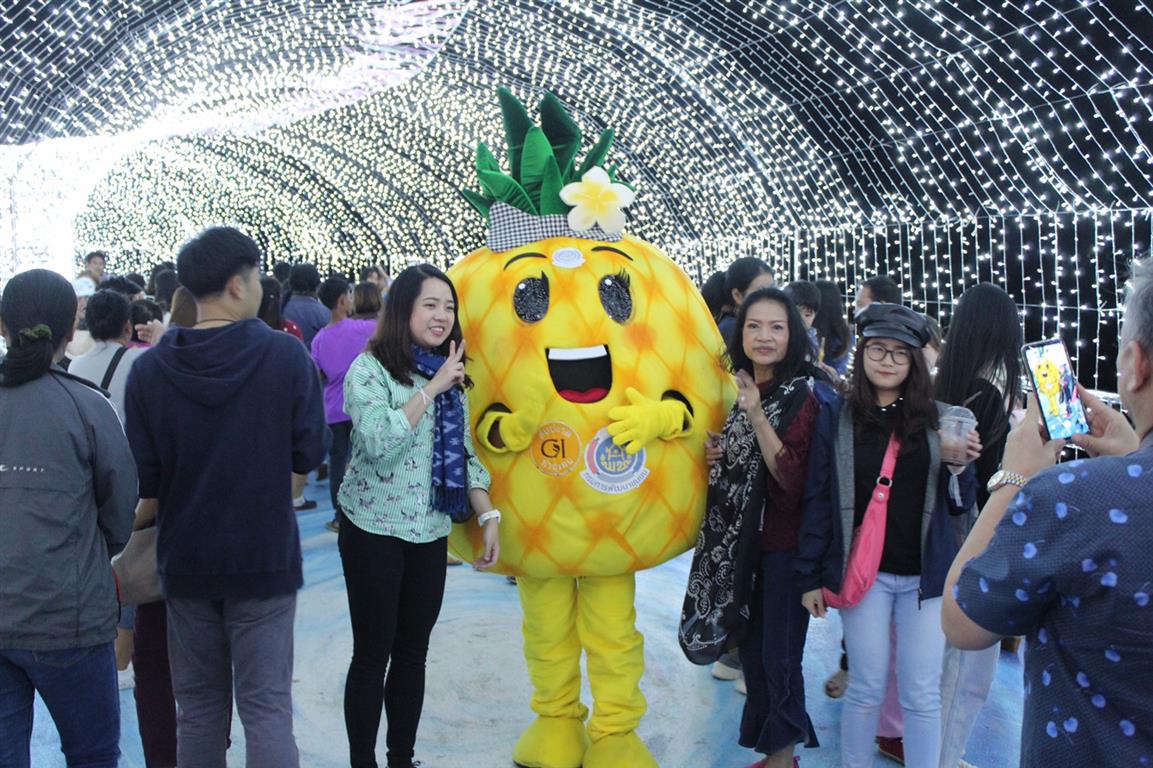 28 ธ.ค. 2562 พช.นครพนม ส่งความสุข “OTOP OF LOVE >> นครพนม WINTER FESTIVAL ตอน สายลมแห่งรักริมโขง 2020