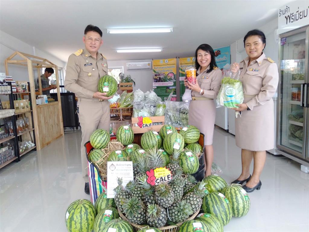 9 มี.ค. 2563 พช.นครพนม ร่วมพิธีเปิด “ร้านพรีเมี่ยม ฟาร์มช็อป”