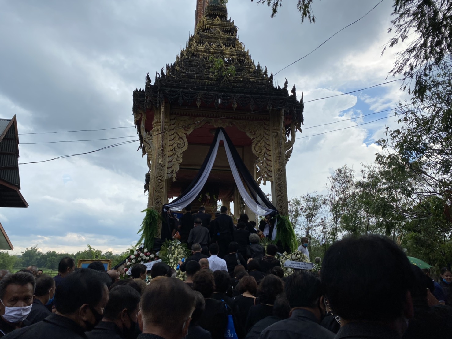 2 มิ.ย. 63 พช. นครพนม ร่วมพิธีฌาปนกิจ นายพร แก้วมณีชัย (บิดานายสุเมธ แก้วมณีชัย)